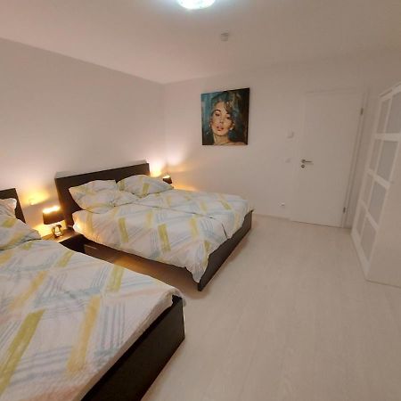 Several Different Rooms, Newly Furnished, In A New House In Vichten エクステリア 写真
